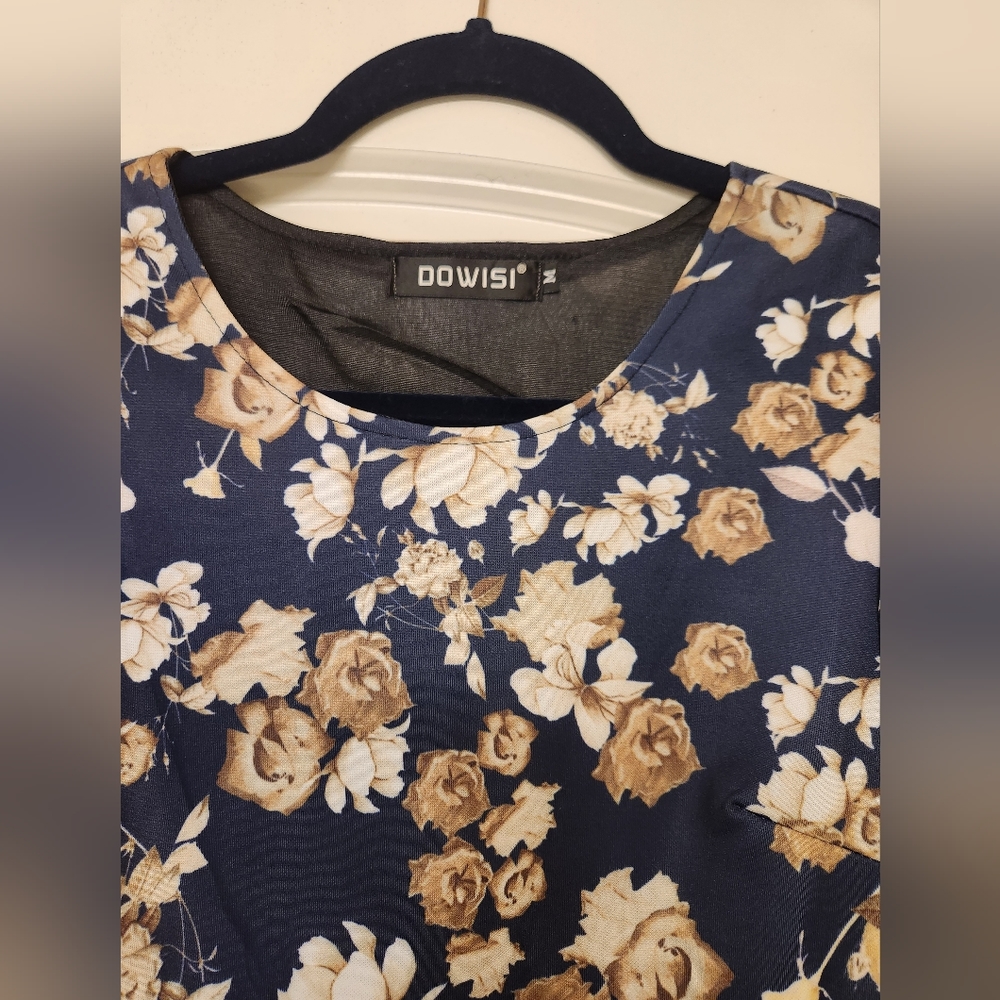 Dress - Picture 2 of 2